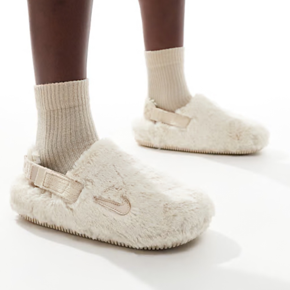 NIKE Calm Mule SE